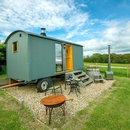 Kidwelly Glamping Hotel Екстериор снимка