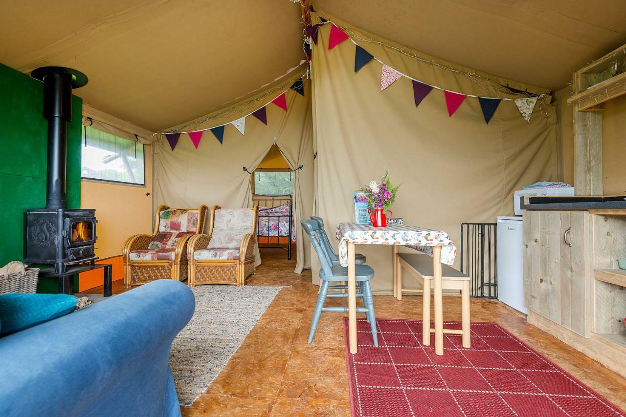 Kidwelly Glamping Hotel Екстериор снимка